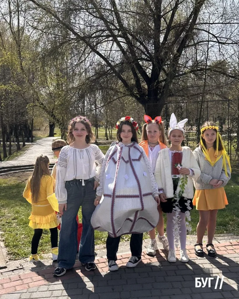 У Володимирі відбулися великодні святкові заходи – Гаївки у парку Словʼянському 25