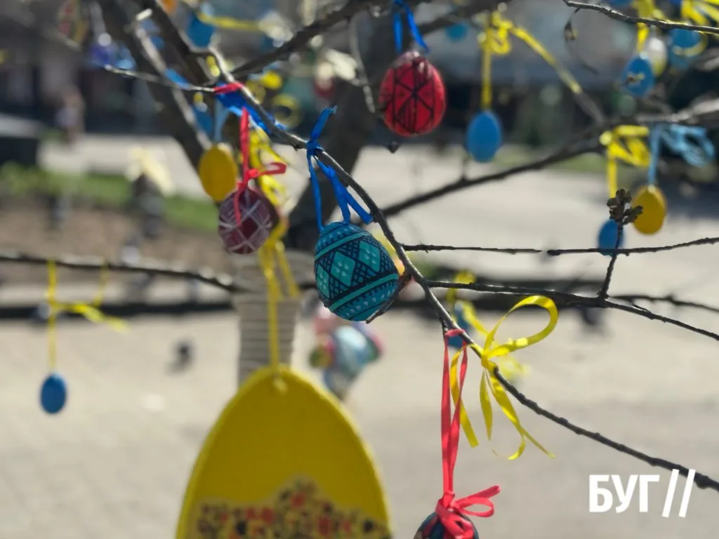 Фото дня: «Дерево єднання» у центрі Нововолинська 1