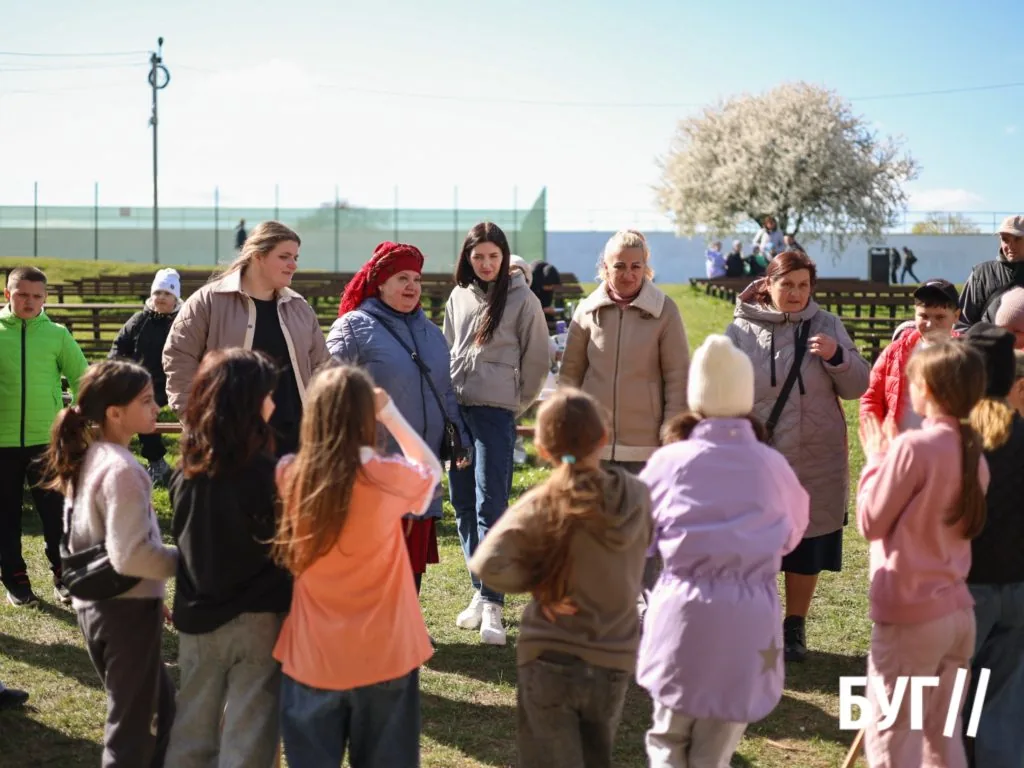 «Великдень-фест» у Нововолинську: як місто святкувало та допомагало війську 10