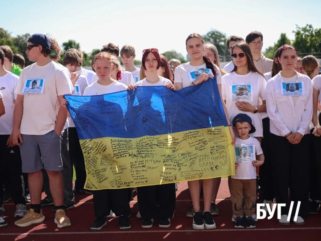 Біг заради пам’яті: Нововолинський ЦПО провів патріотичний забіг на честь загиблих випускників 8