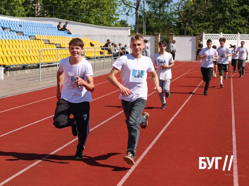 Біг заради пам’яті: Нововолинський ЦПО провів патріотичний забіг на честь загиблих випускників 11