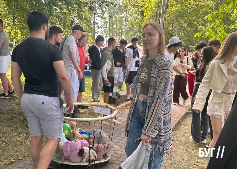 Фестиваль у парку «Княжий» зібрав володимирчан на концерт гурт «ТІК» та сімейний відпочинок 9