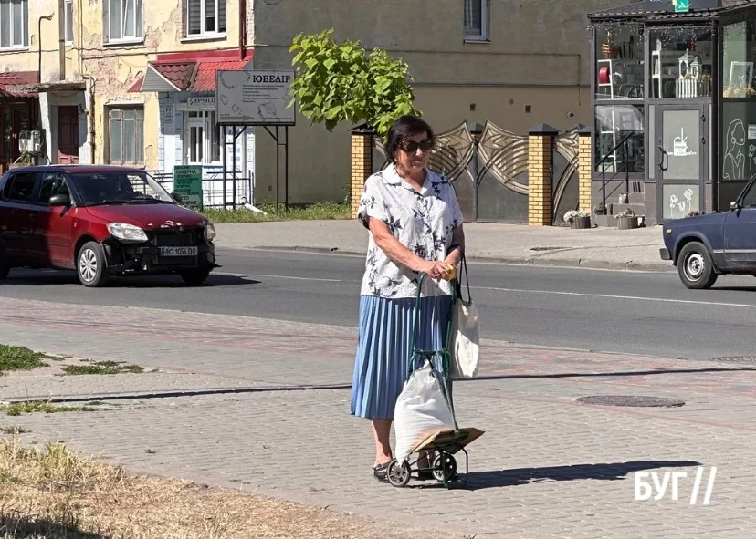 Місто буденне: спека змінює ритм життя у Володимирі 14