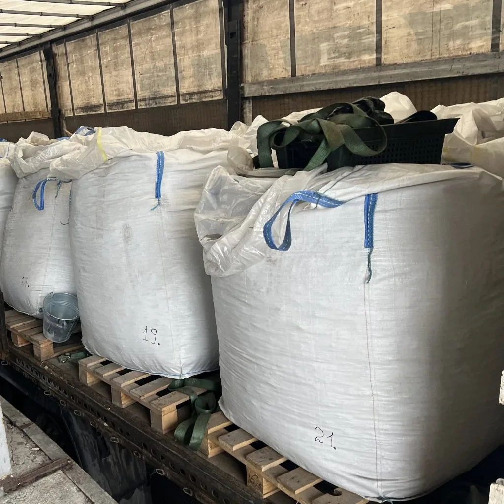 На «Ягодині» виявили понад 16 тонн прихованого брухту електроніки, який намагалися вивезти до Німеччини 4