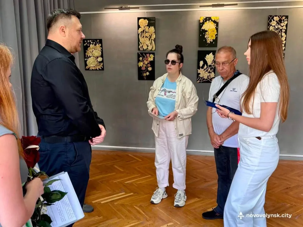 Двох Захисників з Нововолинської громади посмертно відзначили державними нагородами 3