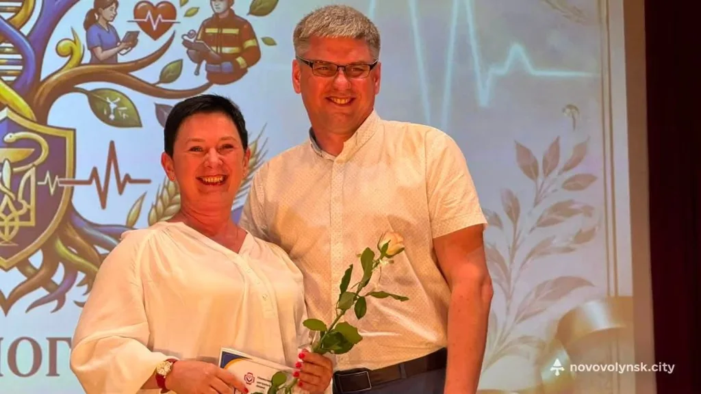 У Нововолинську привітали та нагородили медичних працівників громади 43