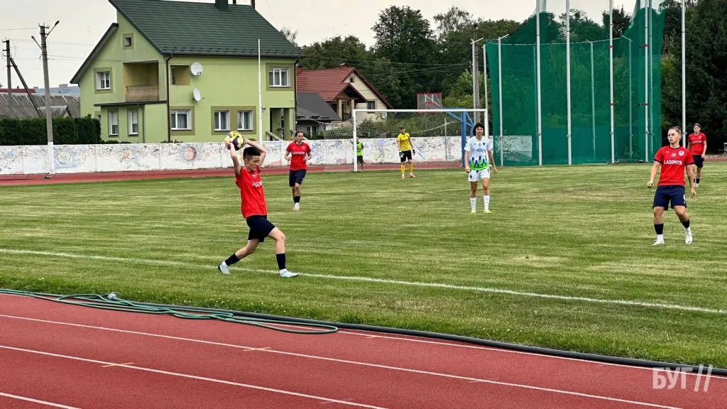 У День міста володимирський «Ладомир» поступився одеському SeaSters з рахунком 0:4 14