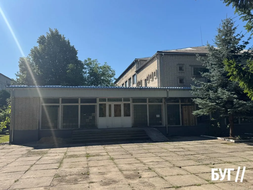 На місці колишнього училища у Нововолинську нині працює ліцей із Мирнограда 2
