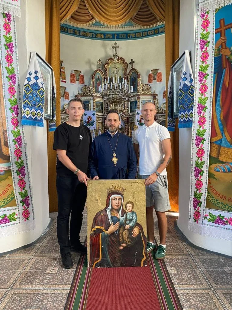 У Нововолинській громаді під час дослідження ікони Богородиці виявили приховане старіше зображення 3