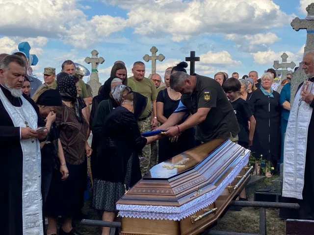 Назавжди в строю: у Павлівській громаді провели в останню дорогу Захисника Вадима Королюка 5