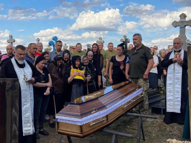 Назавжди в строю: у Павлівській громаді провели в останню дорогу Захисника Вадима Королюка 9
