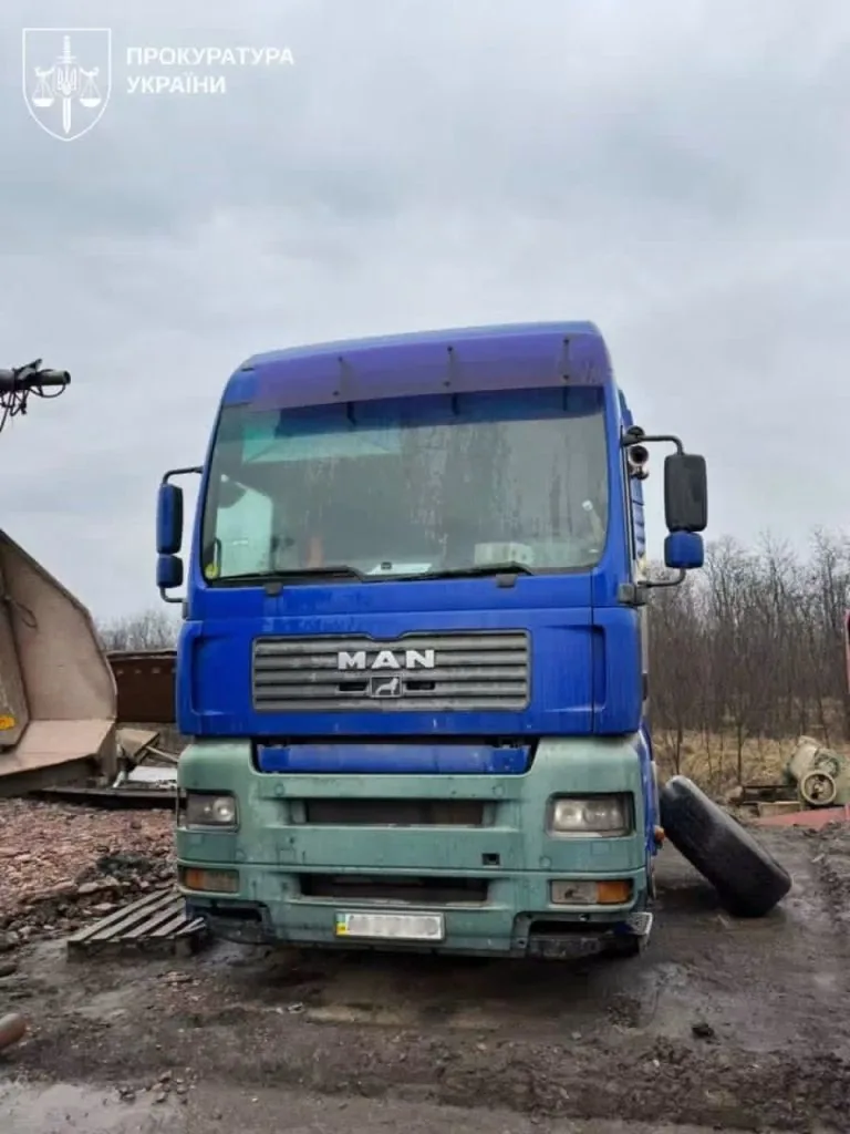 На Волині директору підприємства оголосили нову підозру через продаж незаконно видобутих копалин 6