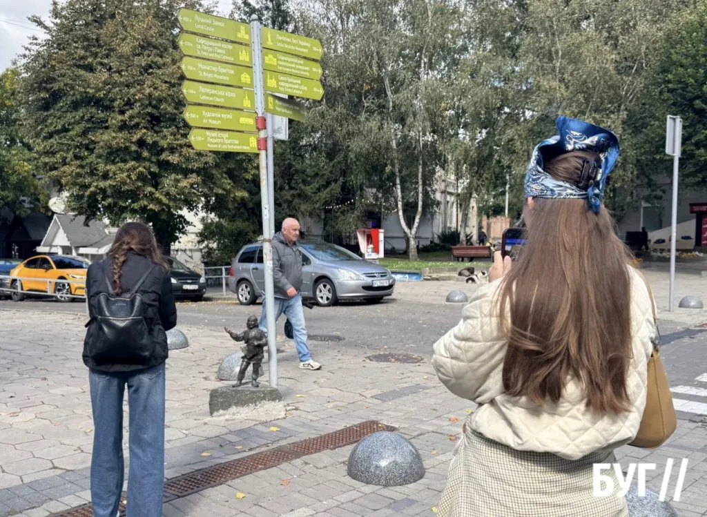 Фото дня: луцькі кликуни, які розповідають історію міста 4